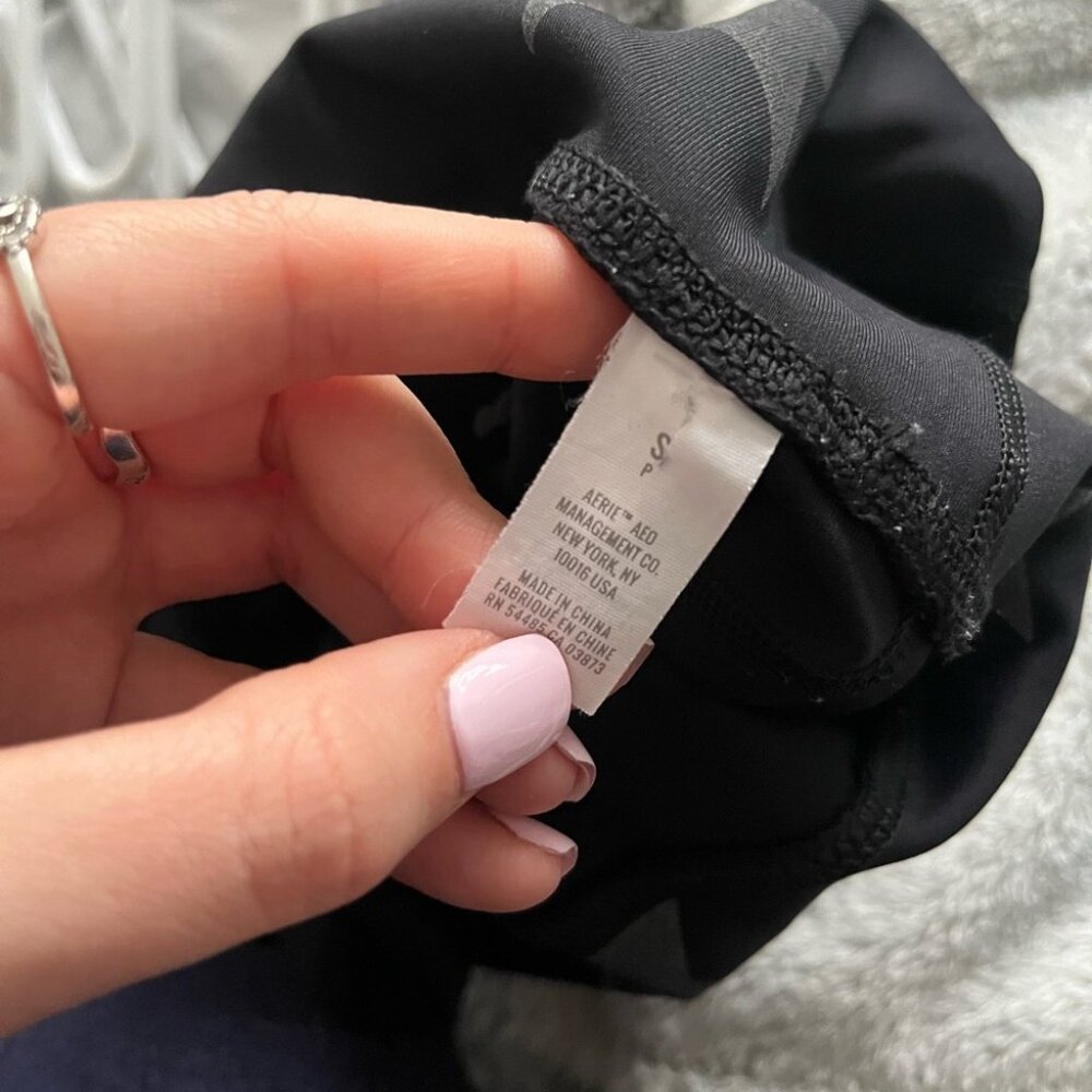 COPY - Aerie leggings size small with stars - Picture 3 of 4
